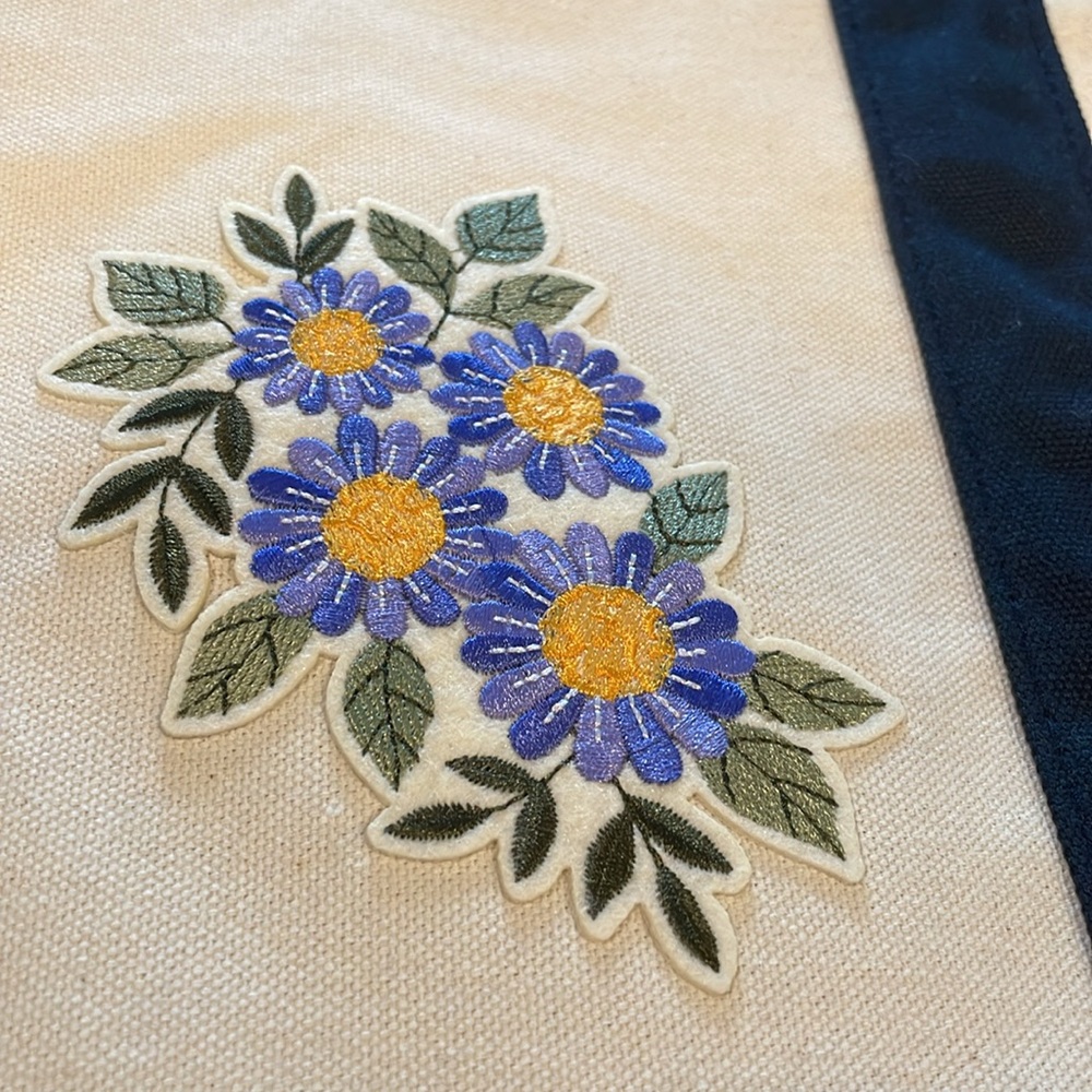 Custom Trader Joe’s large canvas tote bag, sunflowers, butterflies, flowers NWT - Picture 2 of 8